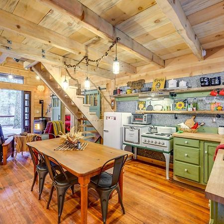 Enchanting Creekside Cabin Near Kings Canyon Park! Badger المظهر الخارجي الصورة