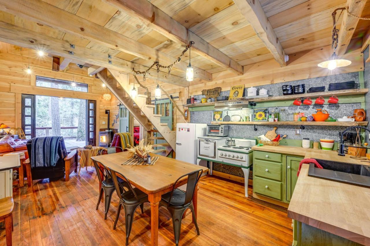 Enchanting Creekside Cabin Near Kings Canyon Park! Badger المظهر الخارجي الصورة