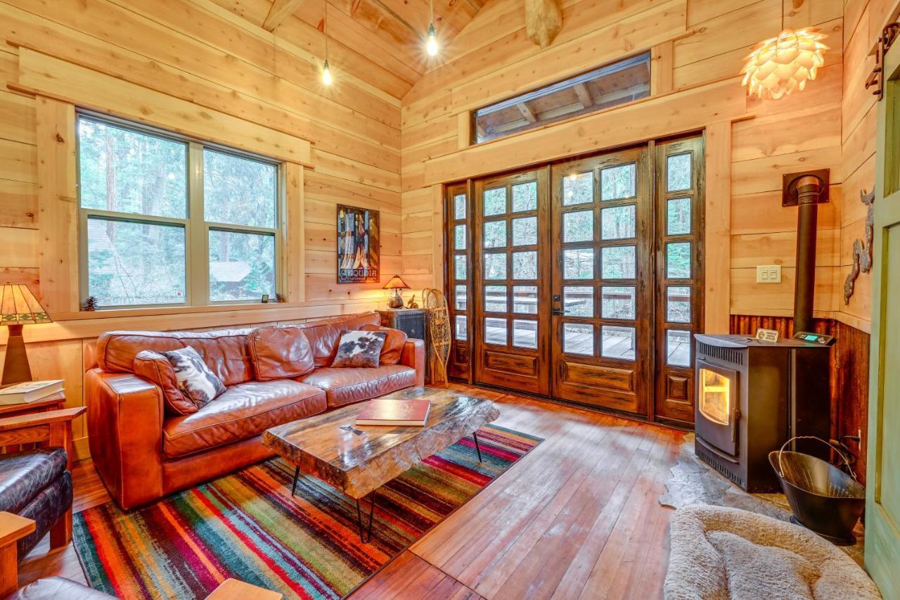 Enchanting Creekside Cabin Near Kings Canyon Park! Badger المظهر الخارجي الصورة